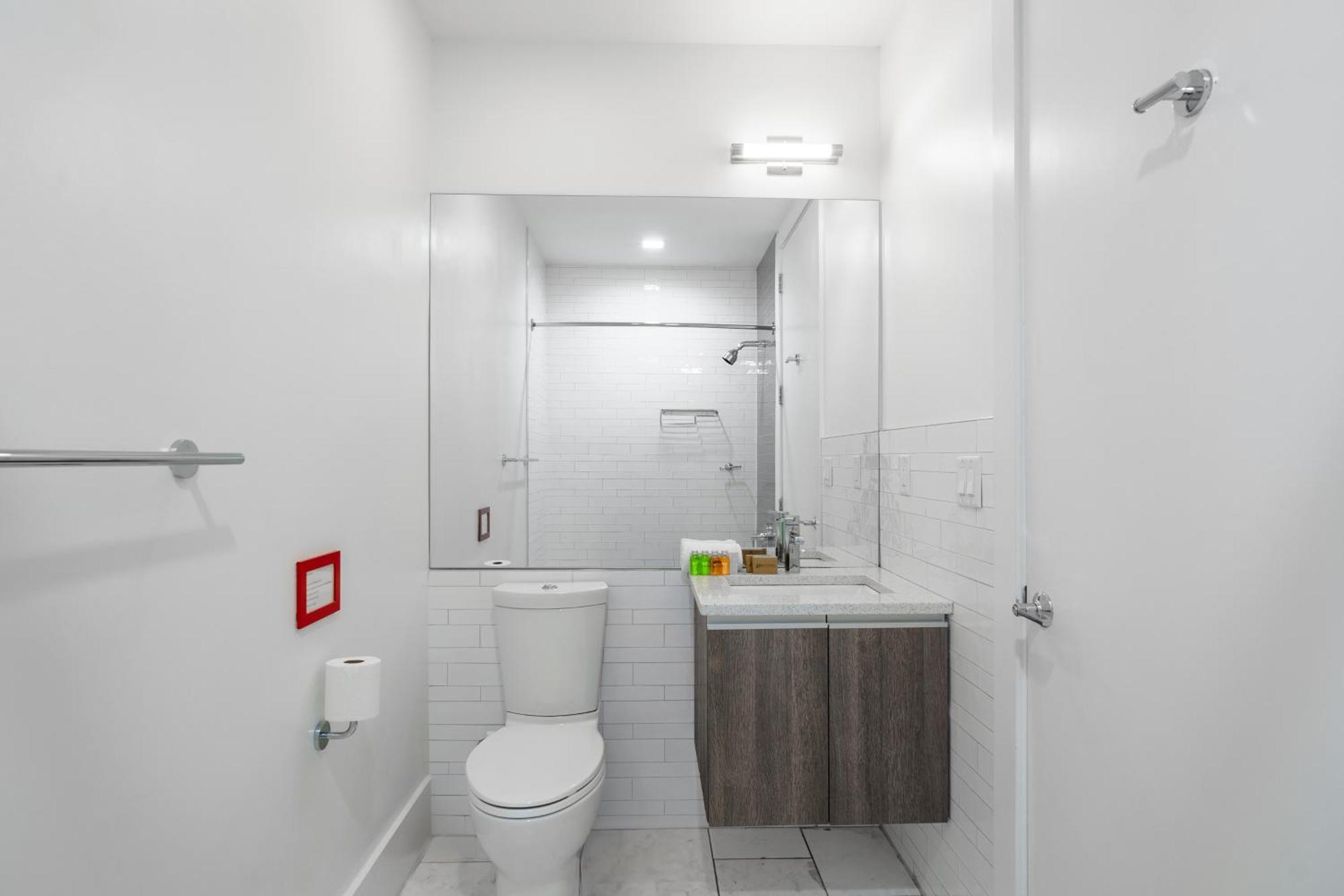 Dharma Home Suites 霍博肯 外观 照片
