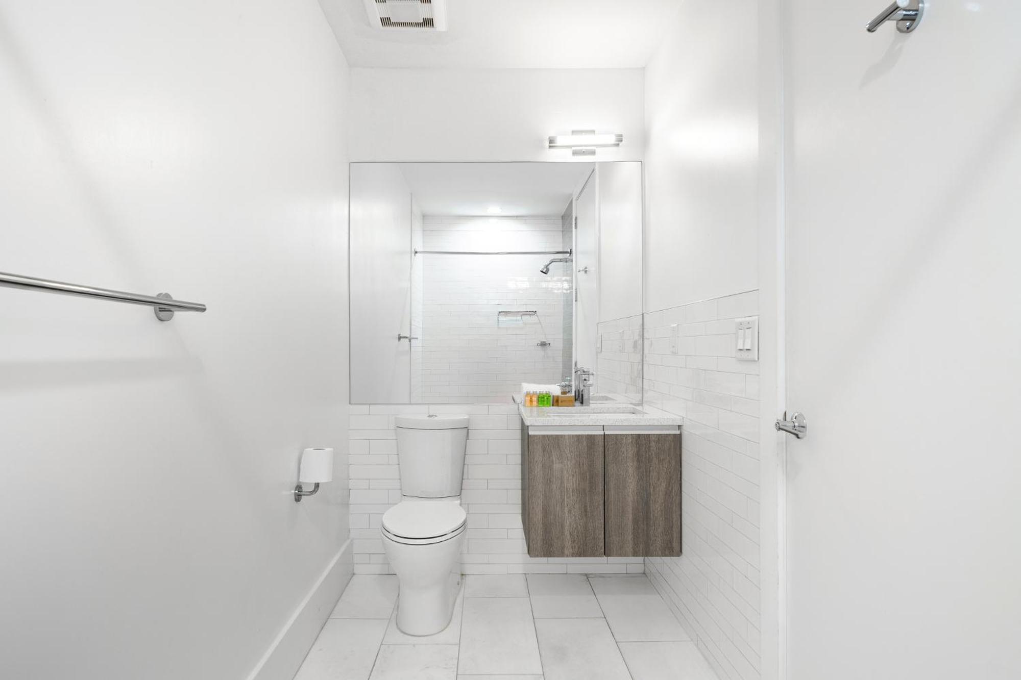 Dharma Home Suites 霍博肯 外观 照片